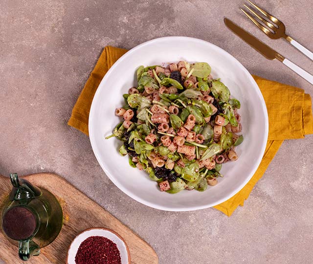 sumaklı-erikli-semizotlu-yuksuk-makarna-salatasi Sumaklı Erikli Yüksük Salatası